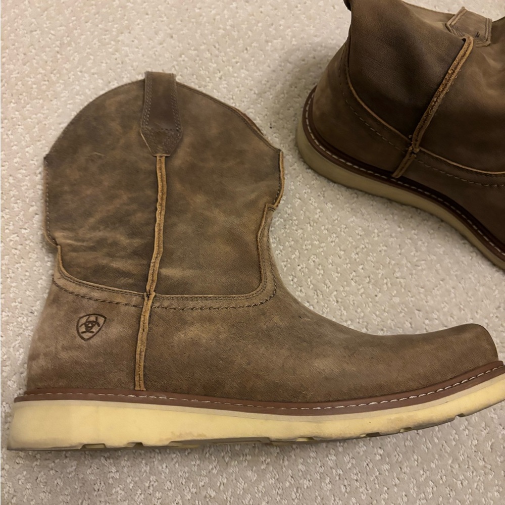 Ariat Men's Tan Leather Casual Boots